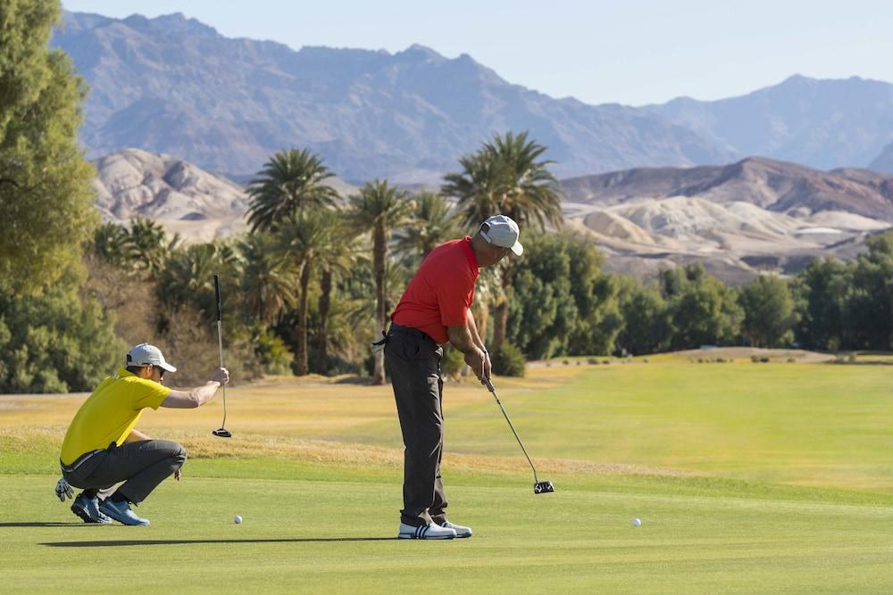 The Inn At Death Valley Indian Village Exterior foto Golfers at the 2011 Waste Management Phoenix Open